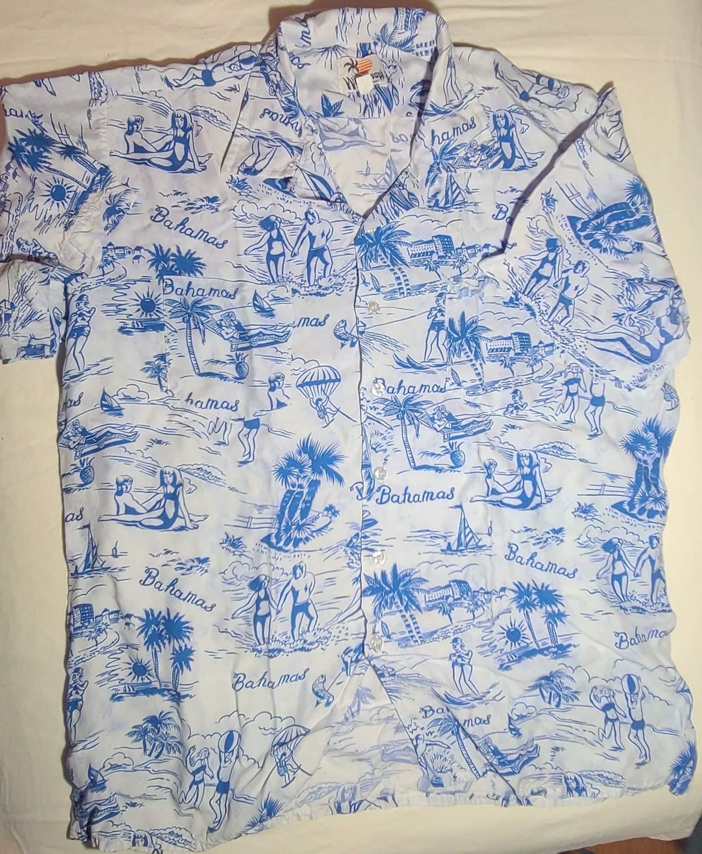 90s Hawaiian T-Shirt-Bahamas