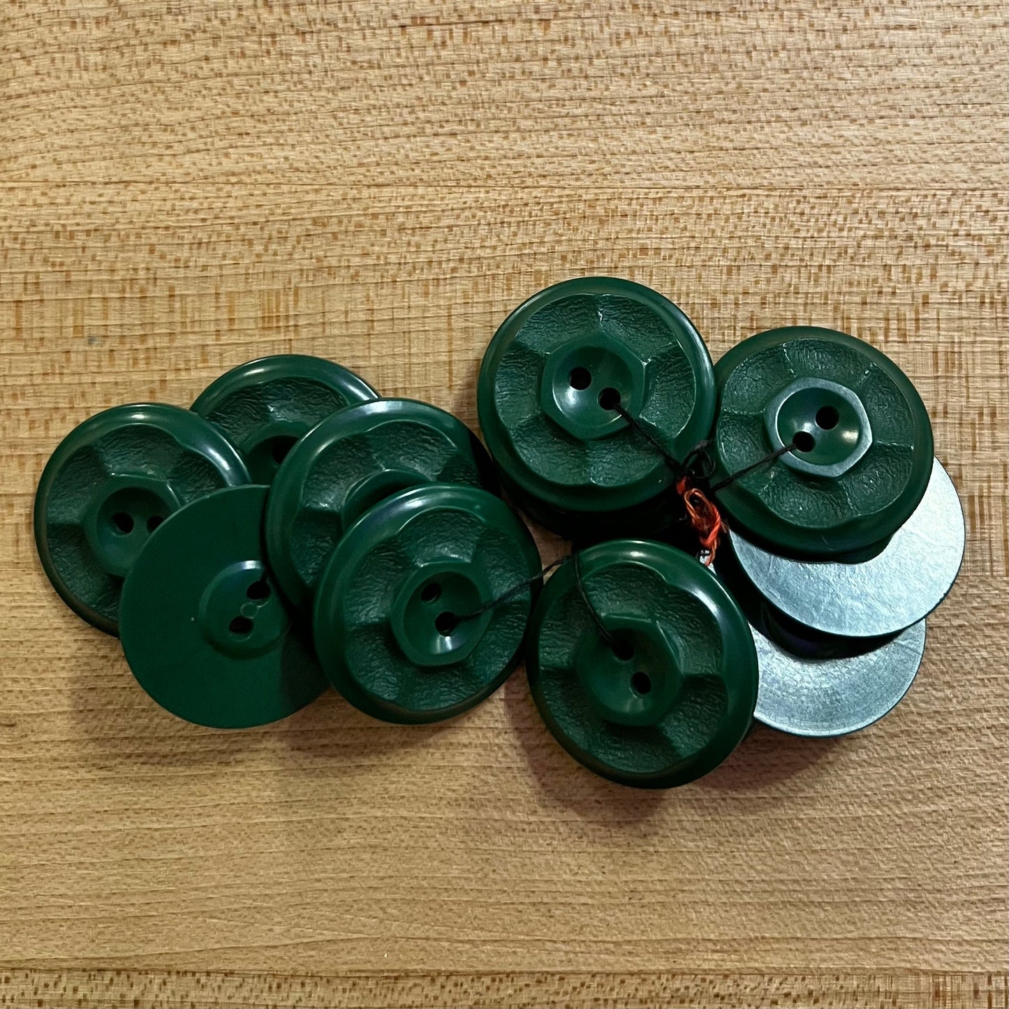 Vintage Buttons by Le Chic - set of 12 - medium - green